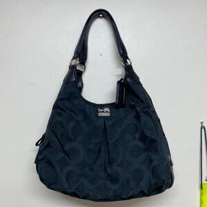 Coach 21125 Madison Maggie  Op Art Signature Ladies Shoulder Bag Black